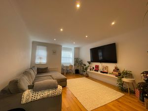 Photo 9- click for photo gallery